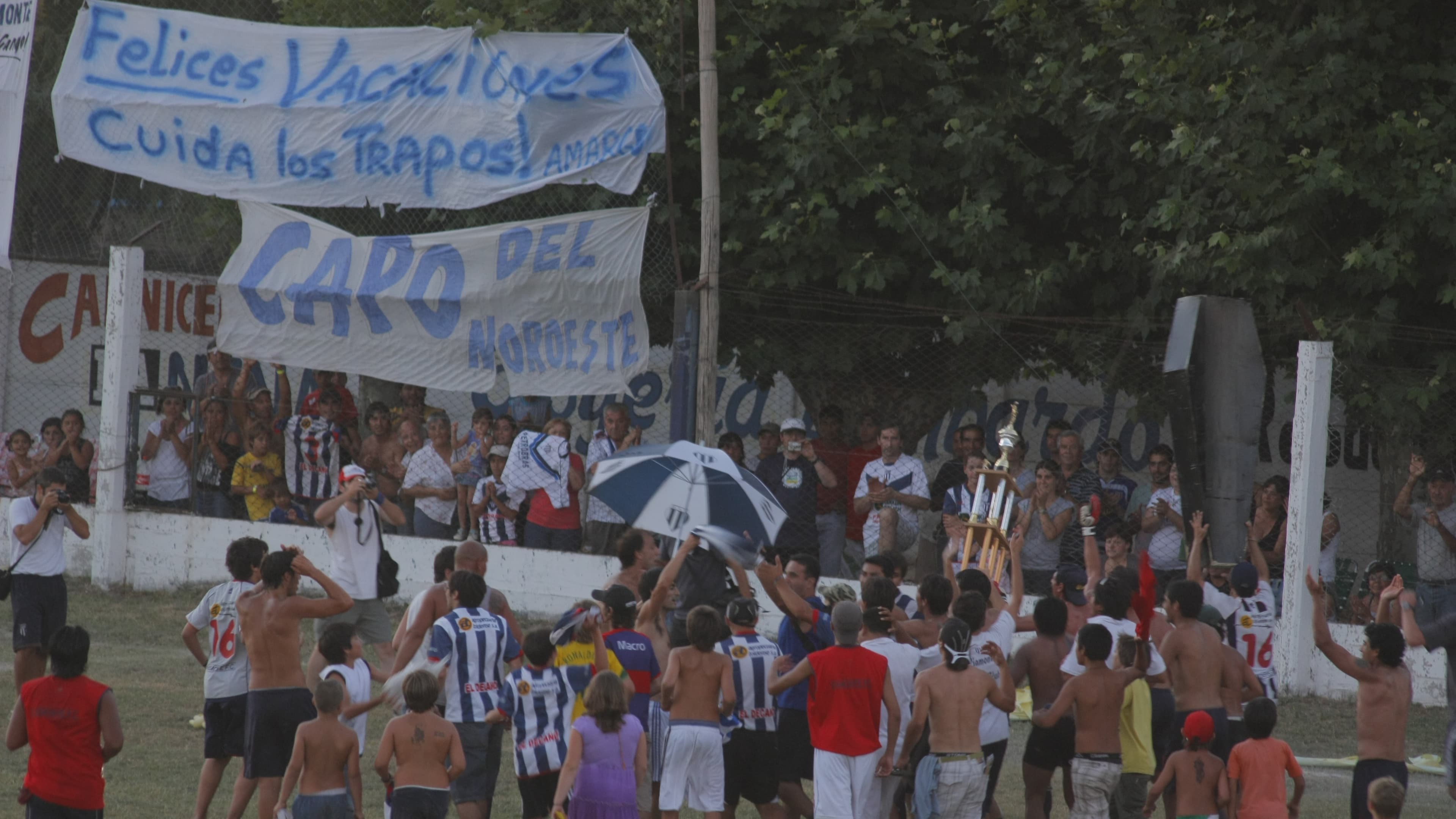 Viamonte dentro de la cancha